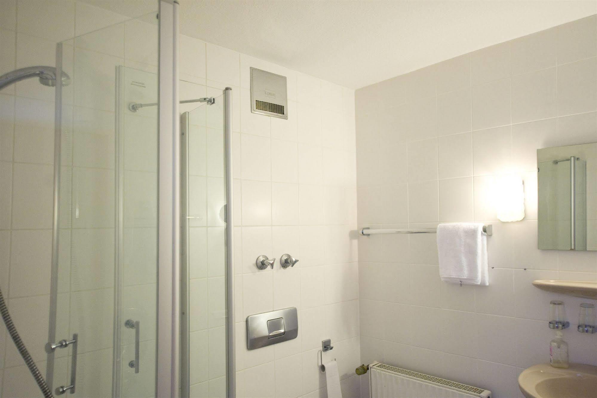 Hotel Flora Dormagen Eksteriør billede