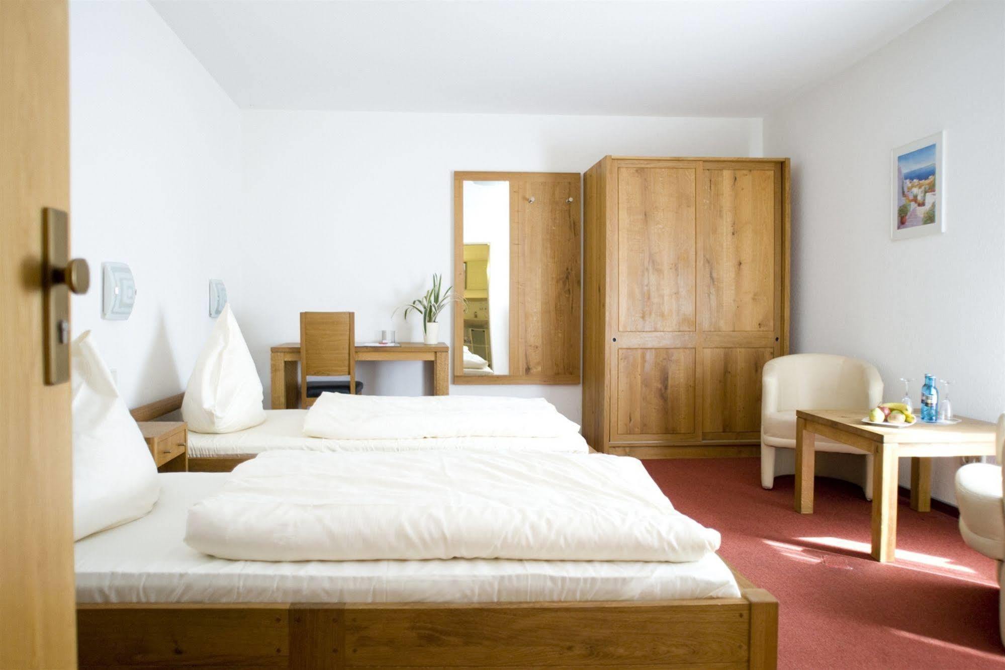 Hotel Flora Dormagen Eksteriør billede